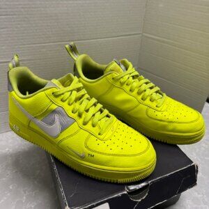 nike air force one '07 LV8 utility volt overbranding Mens SZ 10.5 AJ7747-700